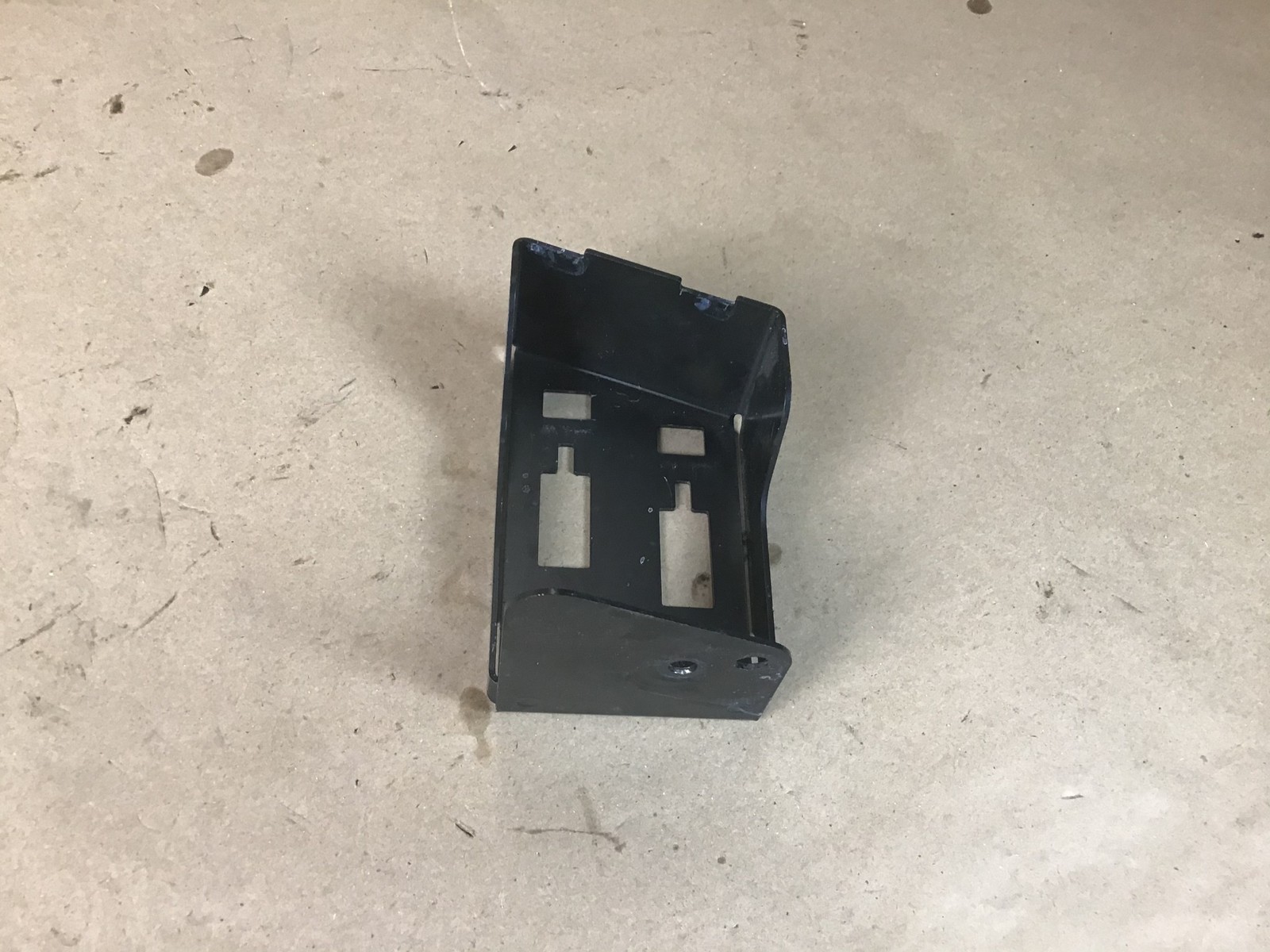 Audi R8 2018-2023 Valve mounting bracket