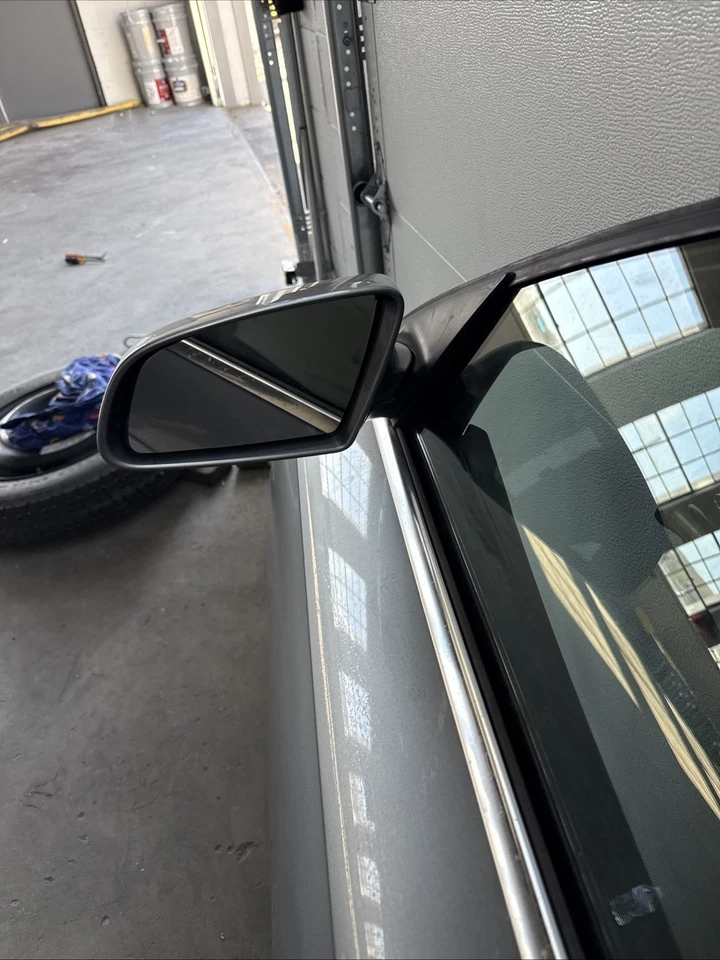 Audi A6 LH 2008 puerta delantera izquierda conjunto completo fabricante de equipos originales usado buen estado Foto 2 de 4