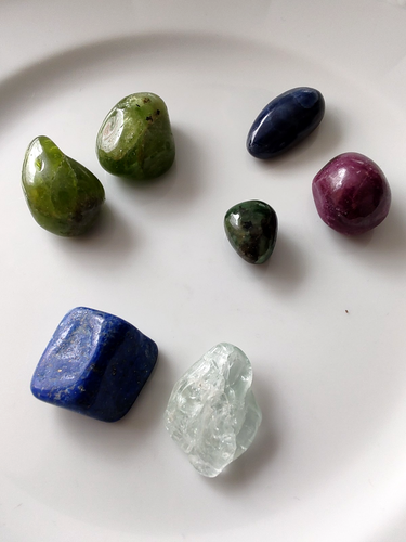 KONVOLUT: 9 Trommelsteine: Saphir, Rubin, Smaragd, Lapis, Aquamarin etc.✨