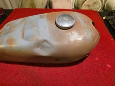 Yamaha R5 DS7 Fuel gas Tank 1970 1971 1972 tap cap