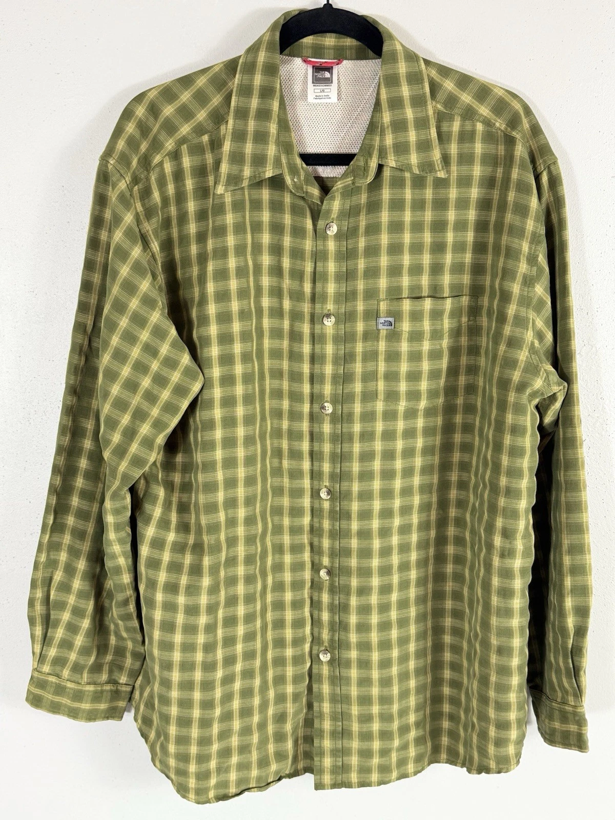 The North Face Men’s Large Green Plaid Long Sleeve Button Up Hiking Shirt