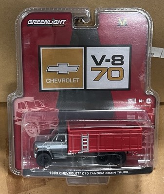 GreenLight *GRAY & RED* 1983 Chevrolet C70 TANDEM AXLE Grain Truck 1/64 NIP
