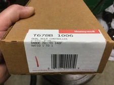 HONEYWELL Dual bulb boiler reset CONTROLLER Thermostat new old stock T678B1006