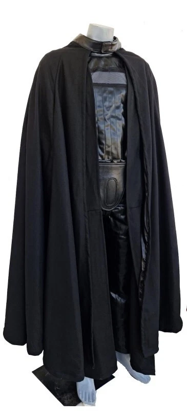 Versão preta inspirada em Darth Vader ESB fantasia completa com capa. - Imagem 2 de 4
