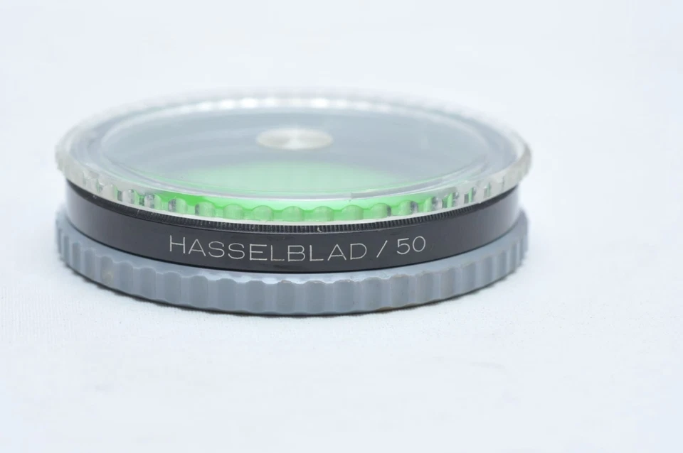 Hasselblad Green 3x G -1.5 Filter B50 50032 w/ Case - Image 2 of 2