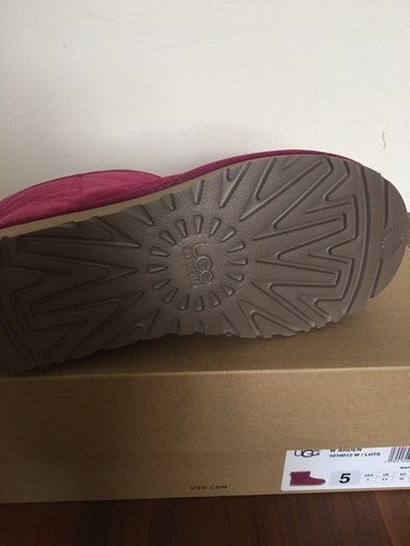 Boîte 3 Ladies Neuf Taille Boots Rose 5 Dans Ugg La 8qrqtngH