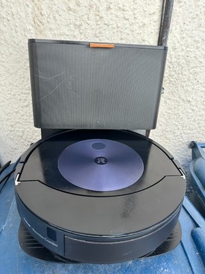 iRobot Roomba Combo J7+ Saug- und Wischroboter mit selbstentleerender Ladestation