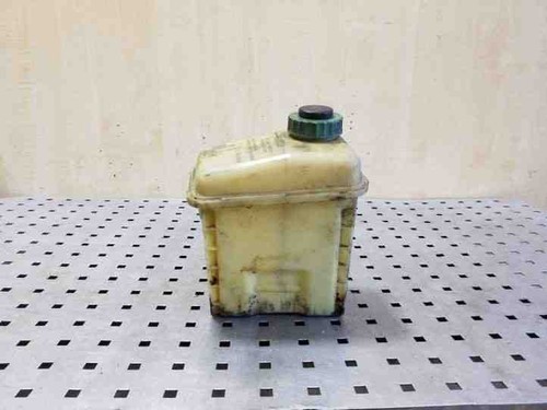 AUDI A6 Avant 4A, C4 Behälter Servolenkungspumpe 4A0422373A 2.5 Diesel 26208301