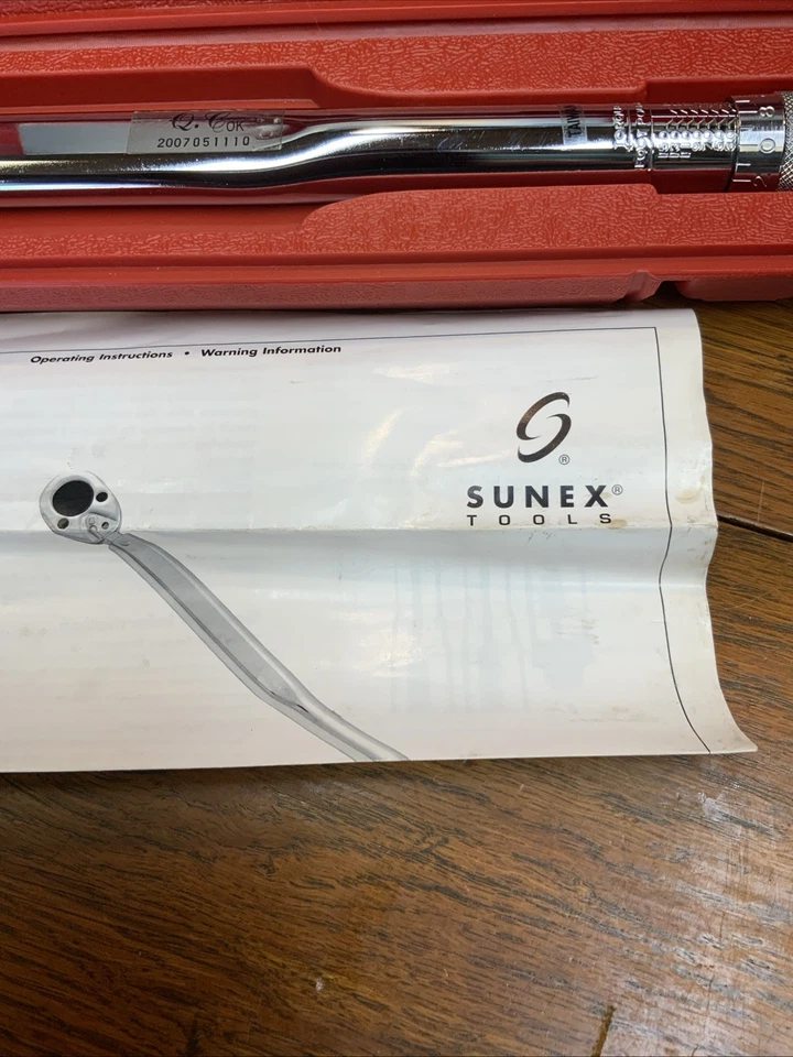 Sunex Tools 9701A 10-150ft. Lb 1/2” Drive Torque Wrench - Image 2 of 4