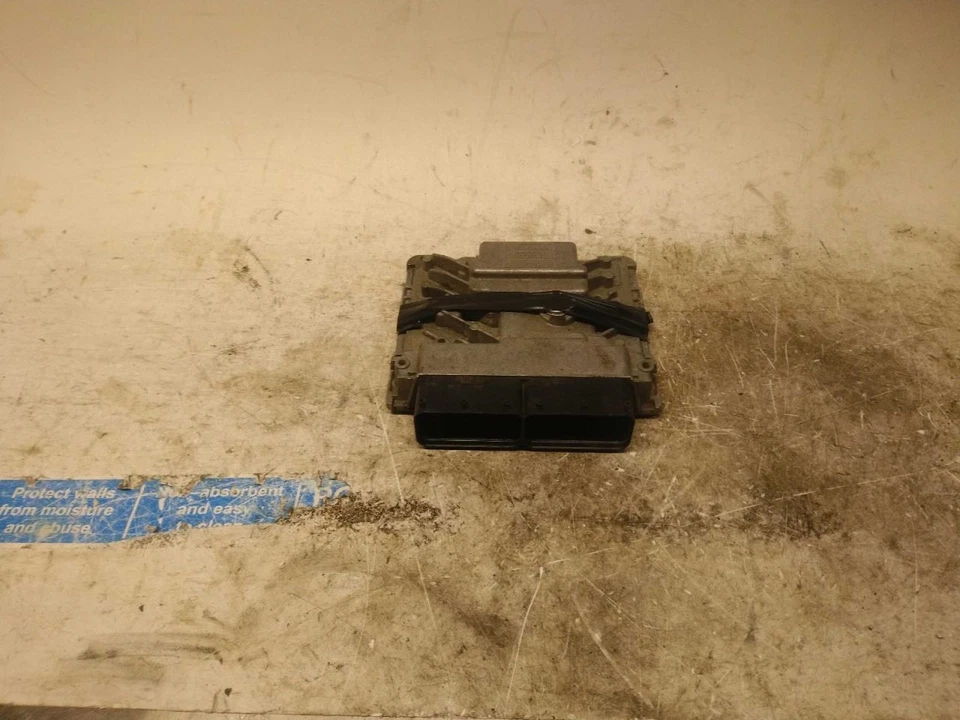 Módulo de control electrónico ECM del motor ID del motor Cymc se adapta a AUDI A4 511545 18-19 Foto 2 de 4