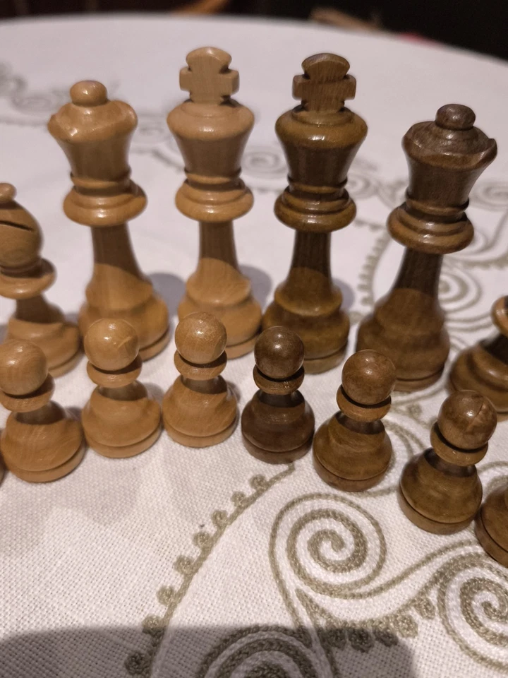 Ancien Pions de Jeu d'Echec en bois buis Complet - Photo 2/4