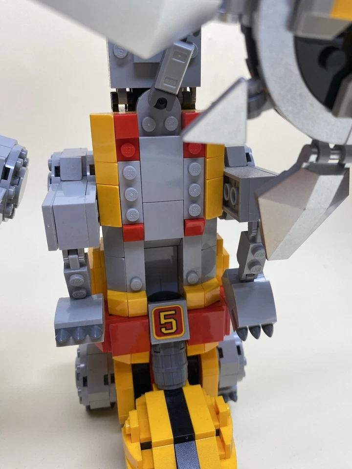 Lego ideas 21311 Voltron Robot chogokin transformer - Photo 4/4
