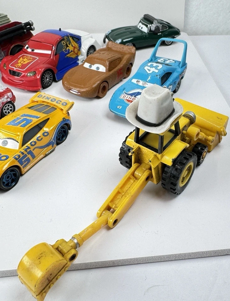 Disney Pixar Cars Lote 10 Die-Cast Mattel 1:55 TJ Hummer Red Fire McQueen Cruz Foto 4 de 4