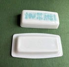 VINTAGE PYREX BUTTER DISH AMISH BUTTER PRINT TURQUOISE LIDDED EXCELLENT