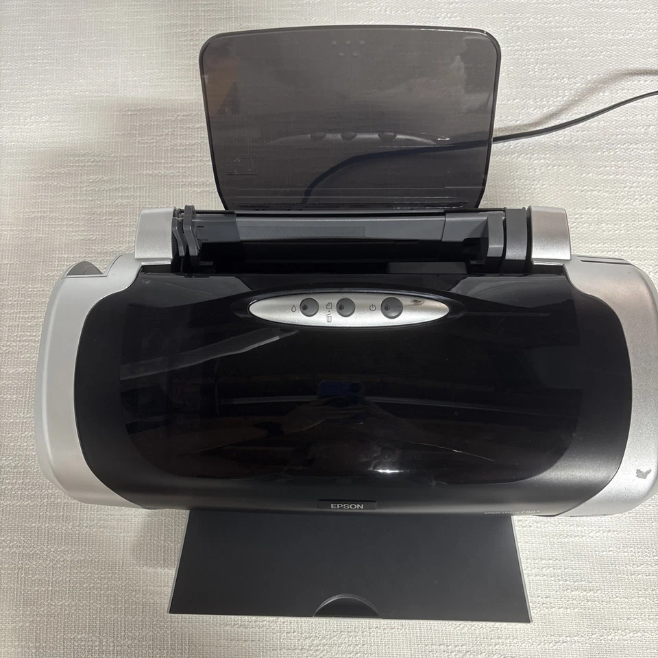 Epson Stylus C88+ Digital Color Inkjet Printer B251A Powers On, Not Printing - Image 3 of 4