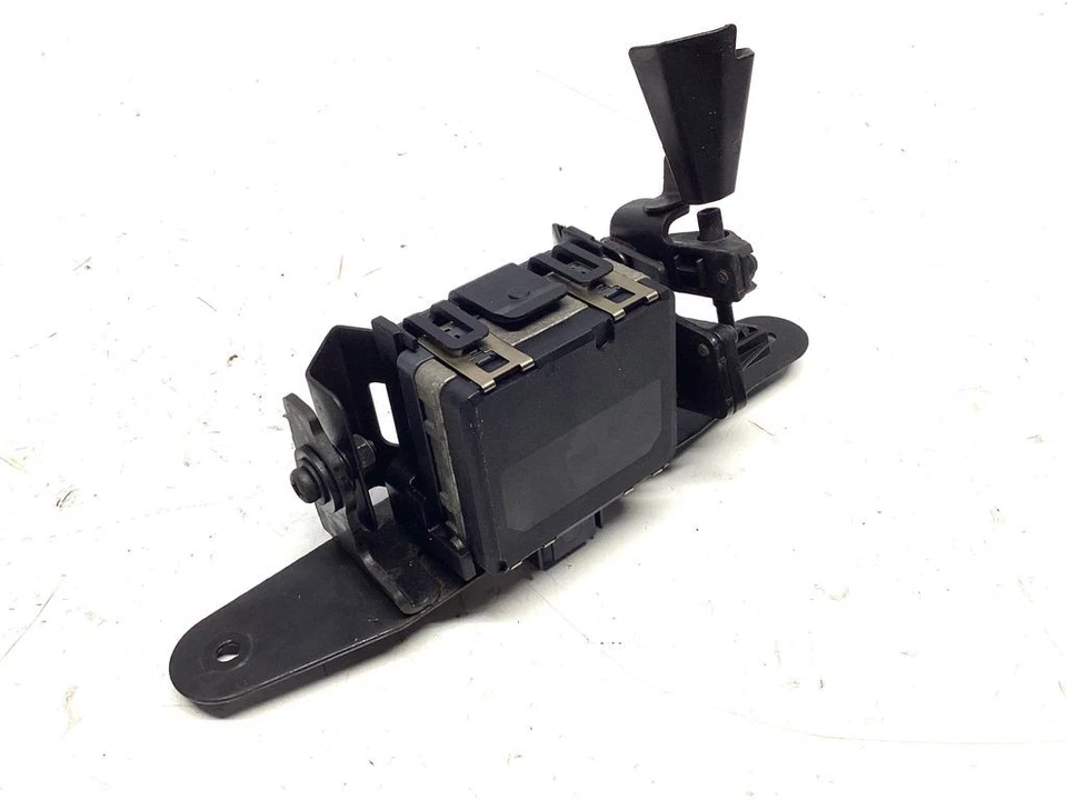 Nissan Navara D23 2016 Distronic radar sensor 284384JC0B DON3950 - Image 3 of 4