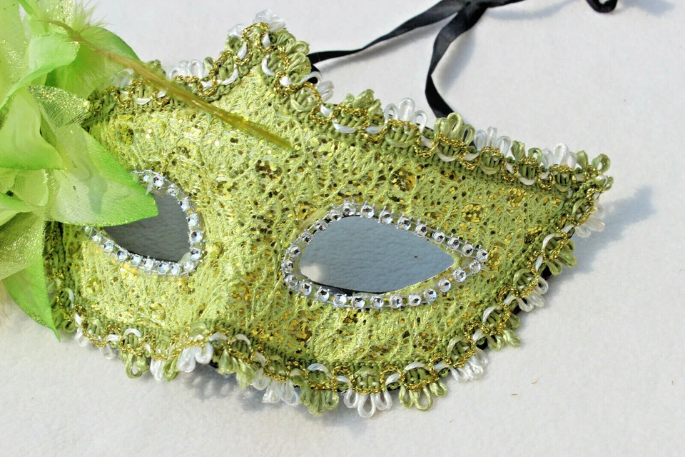 LIME GREEN SPARKLE RHINESTONE FLORAL FEATHER MASQUERADE MASK BALL PARTY - Image 3 of 3