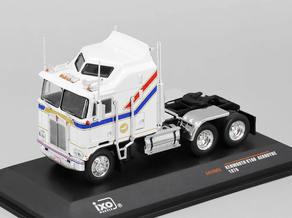 Camion tracteur Kenworth Bullnose rouge de 1950 au 1/64 de