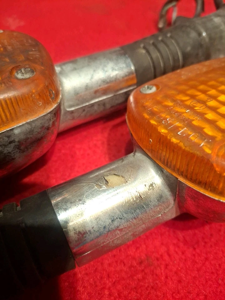 Honda Magna V30 VF500 Original Blinker Turn Signal Lights Rear Set & Mounts OEM - Image 4 of 4