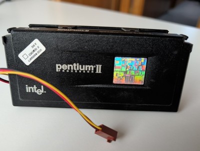 Intel Pentium II  Processor  with MMX technology  80523PY350512PE  SL2U4 350 MHz