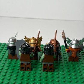 LEGO Castle Dwarves Mine 7036 All Minifigures+Troll Complete With Accessories