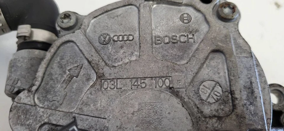 Audi A5 8T 8F 2014 Diesel vacuum pump 03L145100 BTV76782 - Image 4 of 4