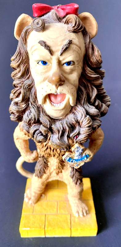 WIZARD OF OZ COWARDLY LION BOBBLE HEAD DOLL FIGURINE WESTLAND GIFTWARE #1810