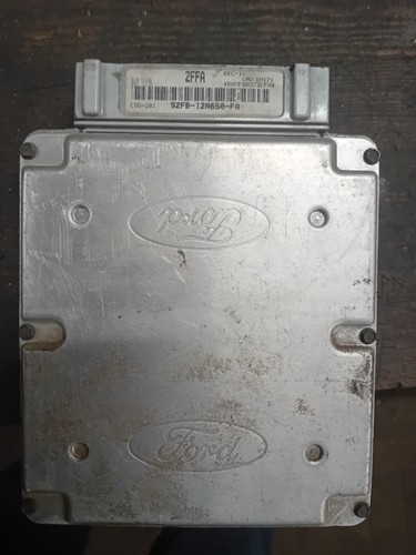 Steuergerät Einspritzung 92FB-12A650-FA Ford Fiesta Bj 1992 GFJ 684644