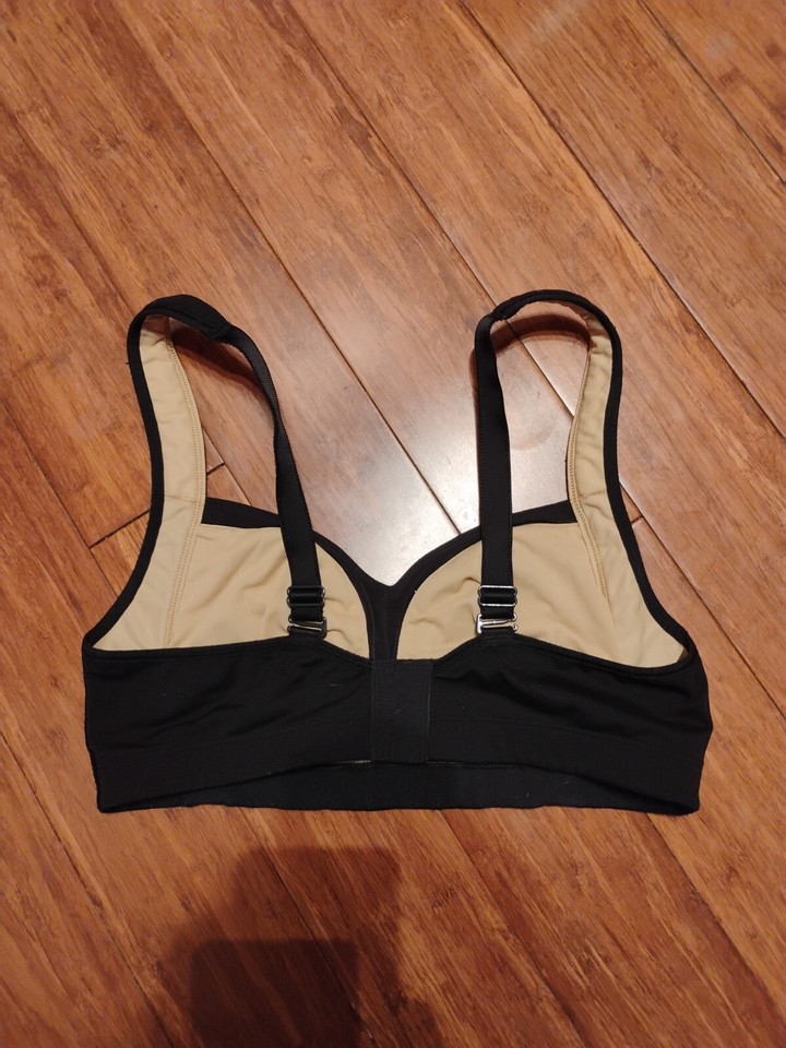 Lululemon Sports Bra Womens Black Ta Ta Tamer Wire Free No Pad Full
