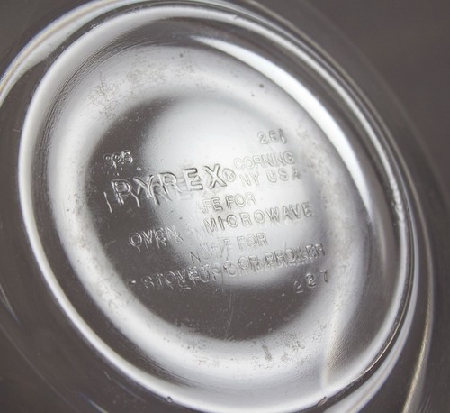 Vintage Pyrex #325 2.5L Clear Glass Nesting Mixing Bowl Corning NY USA - Picture 6 of 7