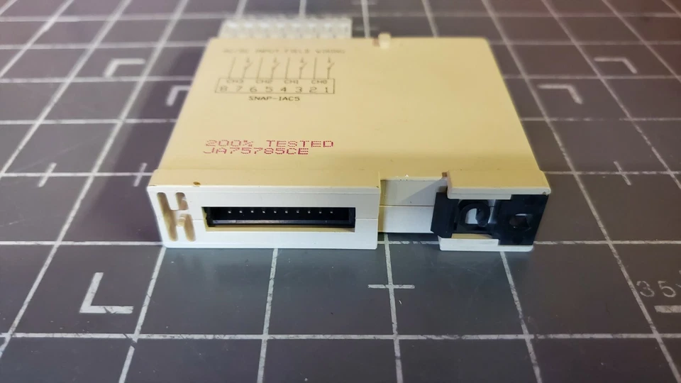 Módulo de entrada de CA de 4 canales Opto 22, lógica SNAP-IAC5 / 90-140VAC / 5VDC Foto 4 de 4