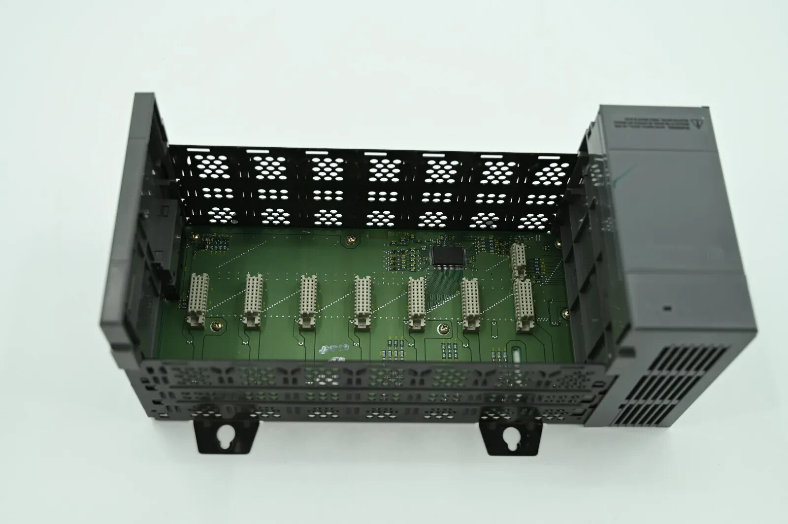 Allen Bradley SLC 500 1746-A7 Ser B 7-Slot Rack w/ 1746-P1 Ser A Power Supply