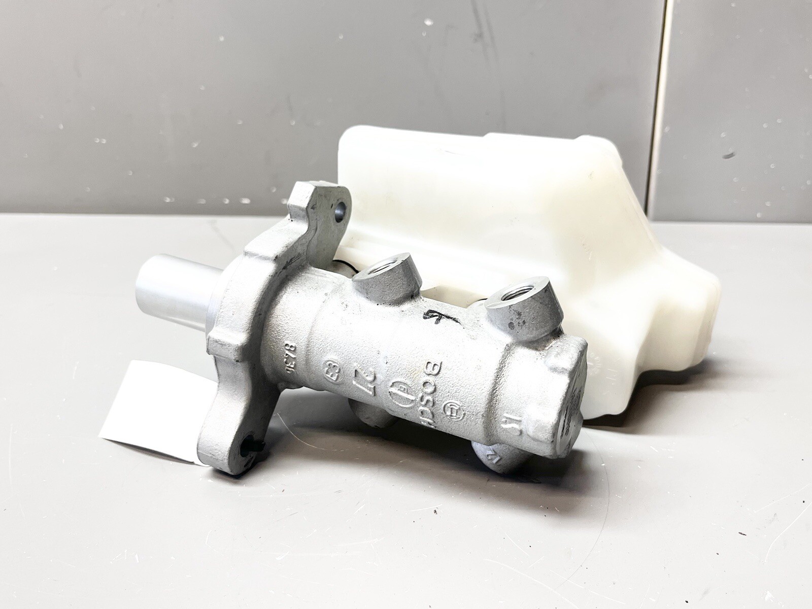 ⭐️2014-2021 MASERATI QUATTROPORTE BRAKE BOOSTER MASTER CYLINDER RESERVOIR OEM