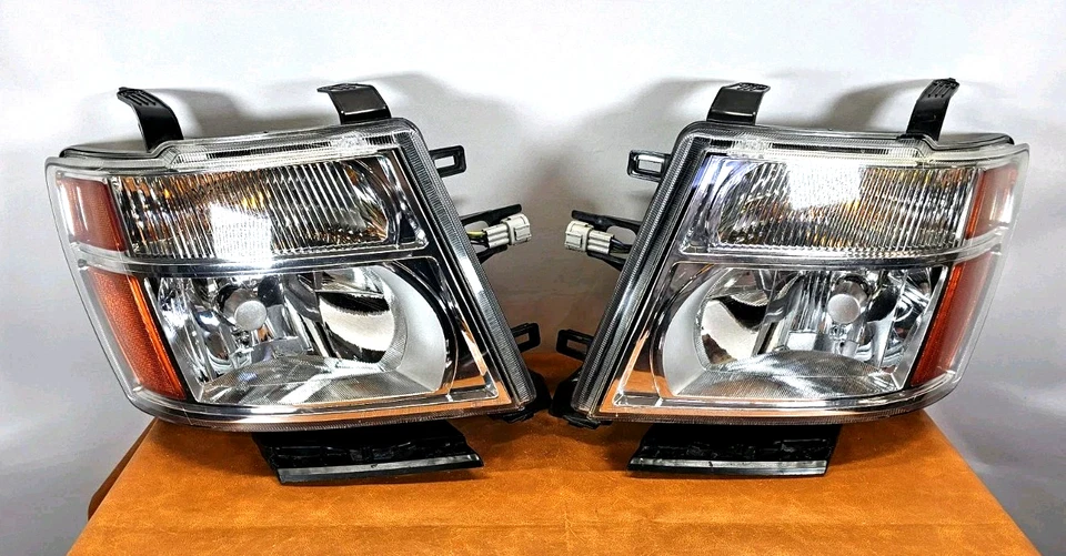 2012-2021 尼桑 NV1500 2500 套装 一对 HALOGEN 头灯 原始设备制造商 二手 #A — 第 2/4 张图片
