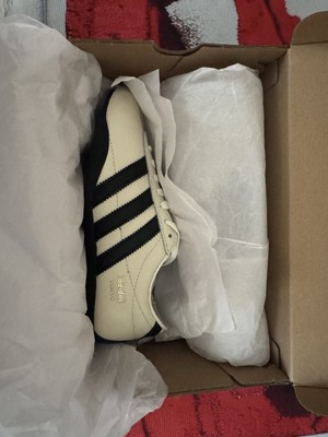 adidas Tokyo W Women's Sneakers Off White Black Gold Leather JQ0597