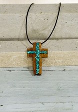 Collier Pendentif Croix en bois d'olivier et pierre turquoise fait main 2CrUlPA