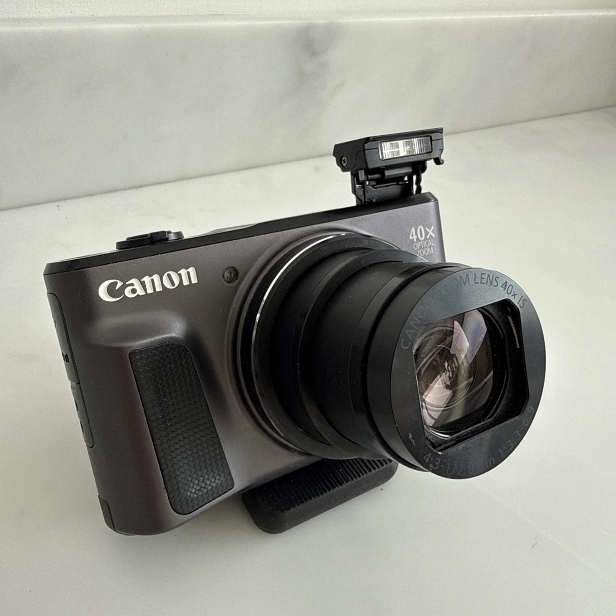 Canon PowerShot SX720 HS Black 40x Zoom 4K Video 64gb Memory Card