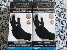 LOT OF 2 New Copper Fit Hand Relief Copper Infused Black Compression Gloves S/M