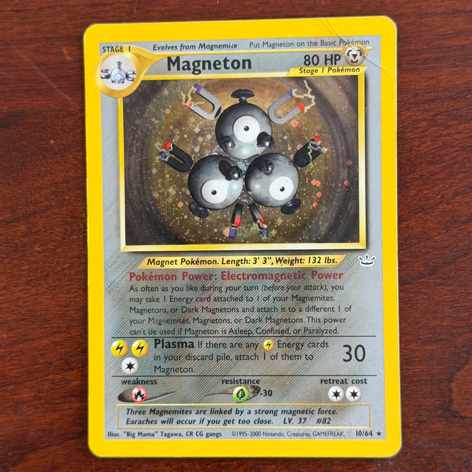 Magneton 10/64 Holo Rare Neo Revelation Pokemon Card DMG