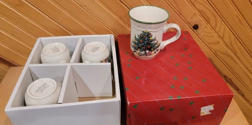 4 NEW Mikasa CHRISTMAS Festive Season COFFEE CUPS Mugs Japan EB451/410