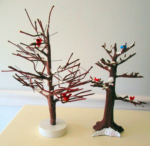 Abt. 56 Weihnachtsdorf 2 nackte Zweige Bäume mit Kardinälen/Bluebird/Schnee ~ sehr guter Zustand ~ 9 Zoll - Bild 6 von 6