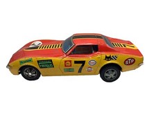 Vintage Rusher Stingray Corvette Battery Operated Tin Litho Bump-N-Go Taiyo