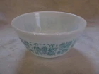Vintage Pyrex Nesting Bowl - #402 Butterprint  - Turq. on White - 1.5qt - MINT