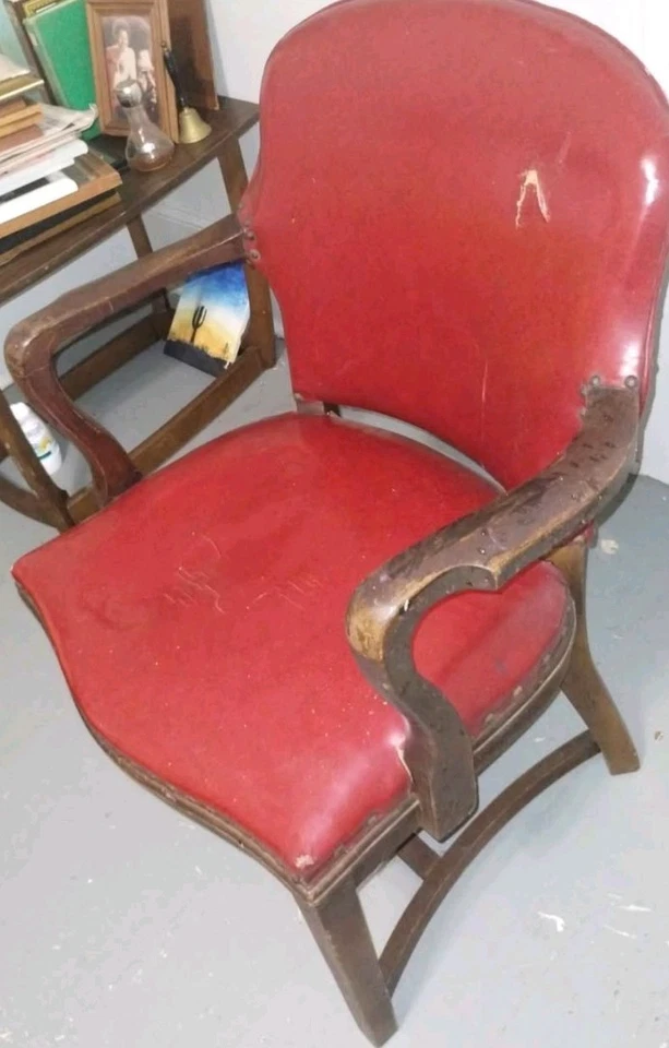 Винтажное красное кожаное деревянное кресло - Изображение 2 из 4