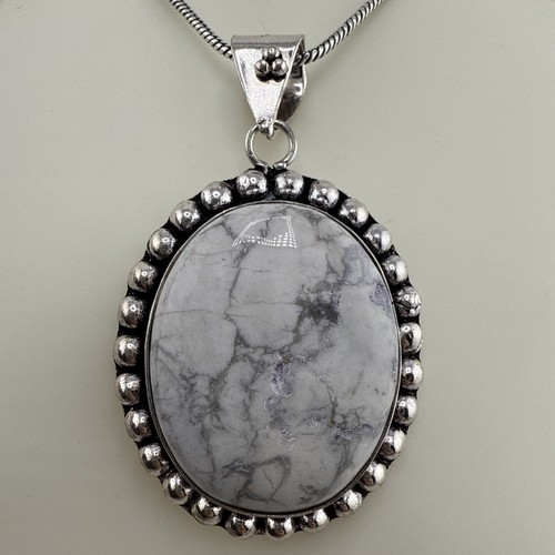 German Silver Howlite 1.5” Oval Pendant 18" Necklace NWT - Picture 1 of 8