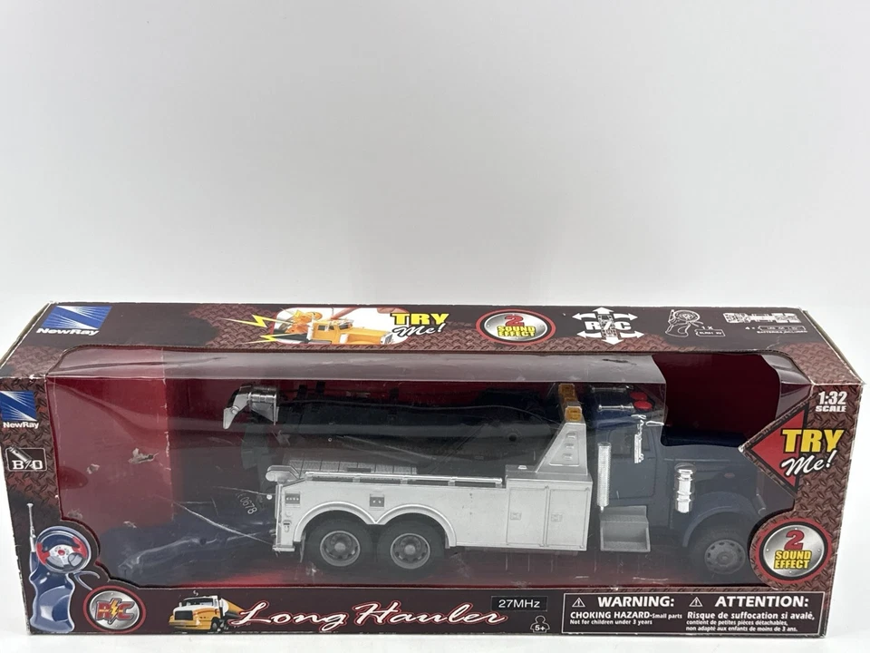 NewRay Peterbilt 379 Hauler Tow Truck 1:32 RC Sound - Image 2 of 4
