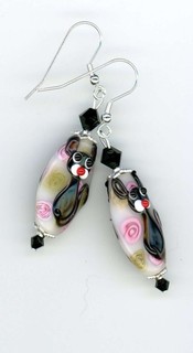Black cat lampwork glass/crystal artisan earrings Birdsongjewelry