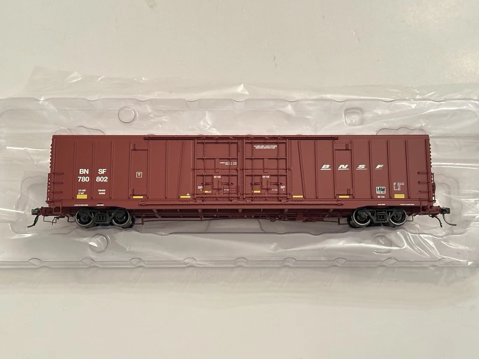BLMA Models 53070 HO Scale 166 60’ Beer Car BNSF #780802 - Image 2 of 4