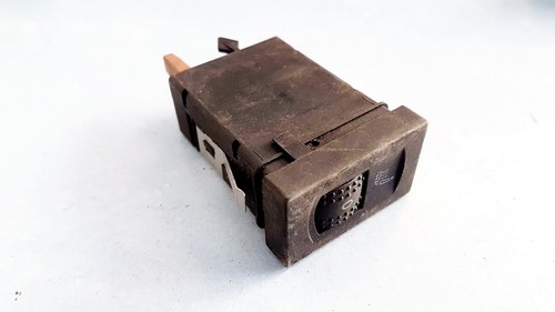 3b0963564c Schalter Heckscheibenheizung  Volkswagen Passat DE1007911-67