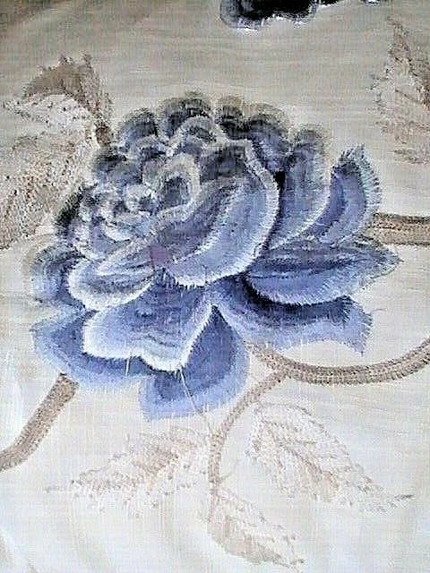 GORGEOUS! Vtg SET 2 Embroidered Floral Roses  'Dresden Blue' Pillow case zipper - Image 2 of 4